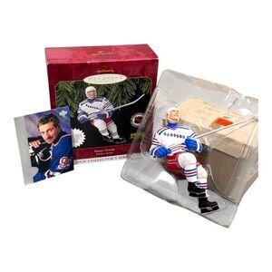 Vintage Hallmark Ornament Wayne Gretzky Hockey Christmas Christmas Gift Card Set